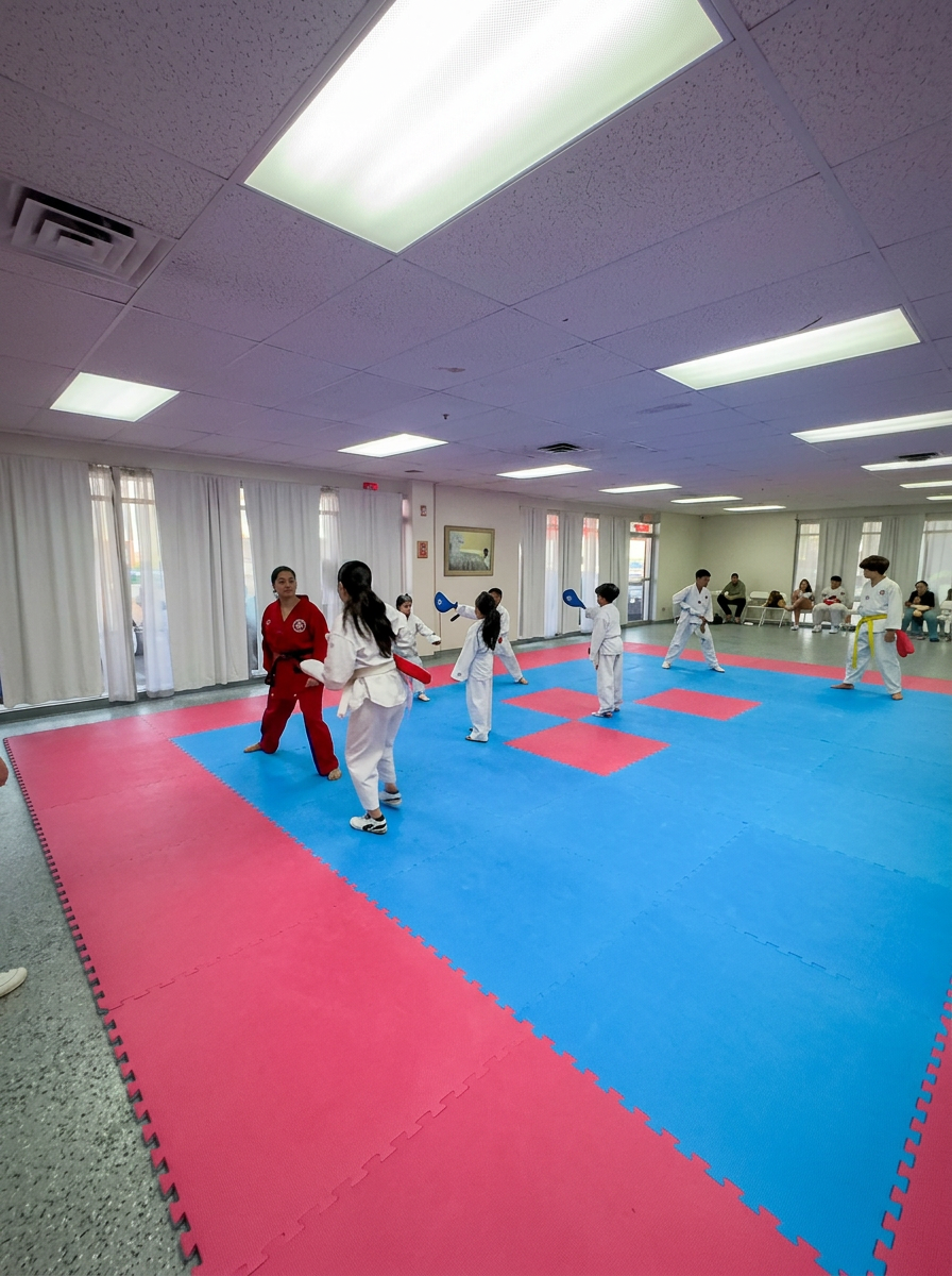 Clase grupal en el dojang